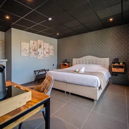 Beau'mer Bed & Breakfast 3*